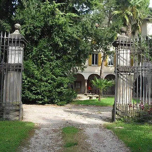 Guest house La Patirana Zandobbio